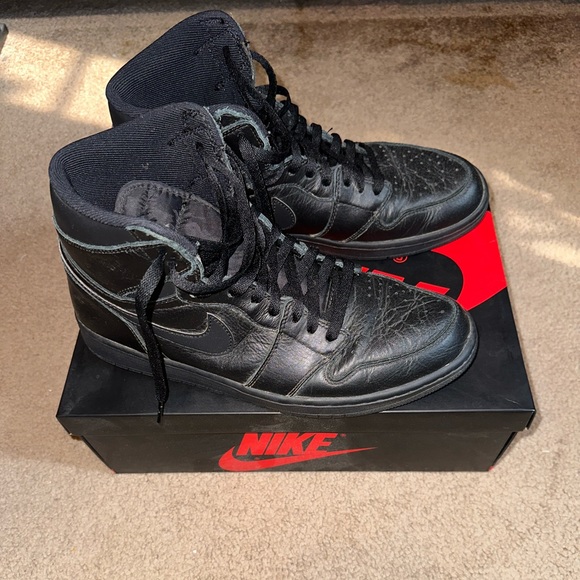 Jordan Retro 1 high. Size 11 with original box - Picture 3 of 8
